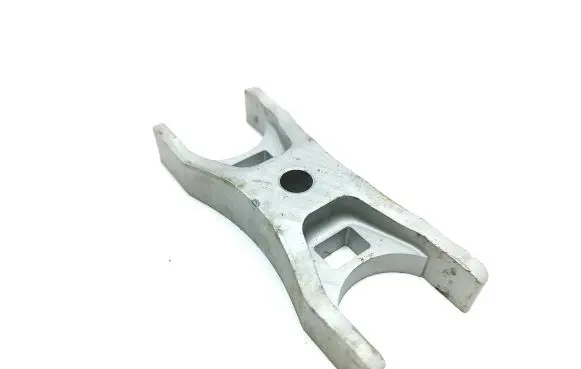Audi A6 S6 C7 4G Fuel Injector clamp holder 04l216