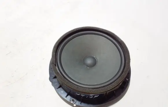 Audi A6 S6 C8 4K Front door speaker 4K0035415