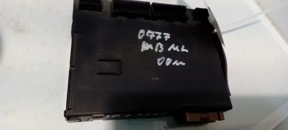 Mercedes-Benz ML W163 Comfort/convenience module A1635452332 05371300