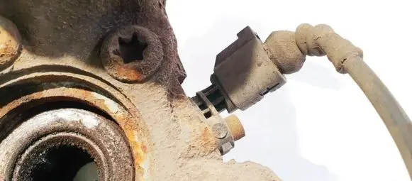 Volkswagen Touran I ABS brake wheel speed sensor
