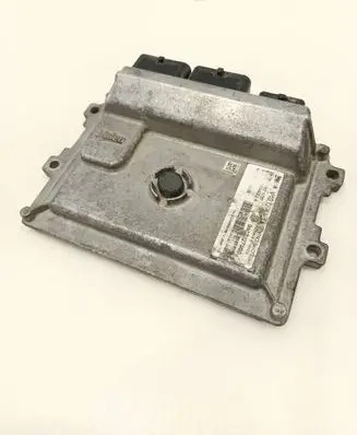 Peugeot 208 Engine control unit/module 9807827980