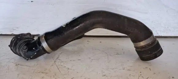 BMW X5 E53 Engine coolant pipe/hose 7500747 7505228