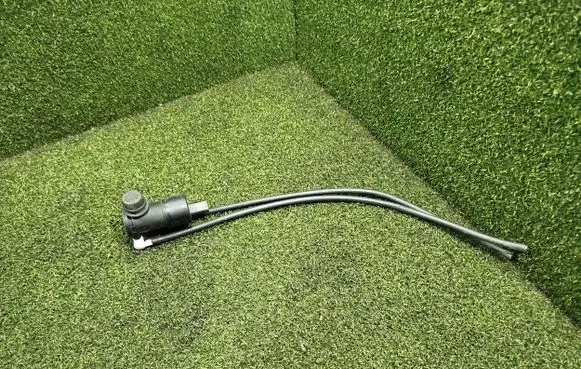 Renault Master III Windscreen/windshield washer pump 9825894180 9825893480 A2107R