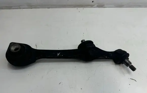 Mercedes-Benz S W221 Front lower control arm/wishbone 2213316