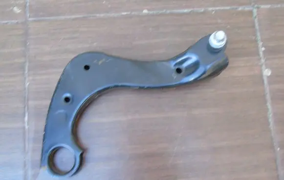 Toyota C-HR I Rear control arm