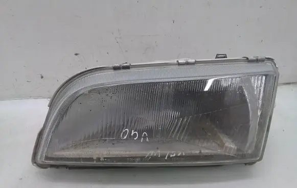 Volvo S40, V40 Headlight/headlamp