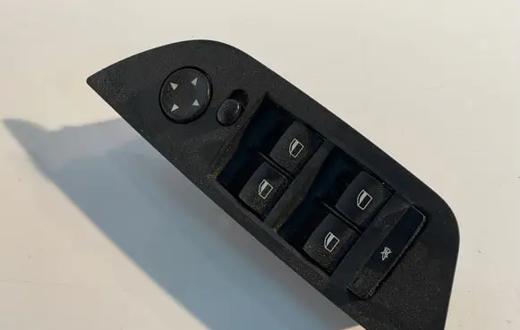 BMW X1 E84 Electric window control switch 9216048