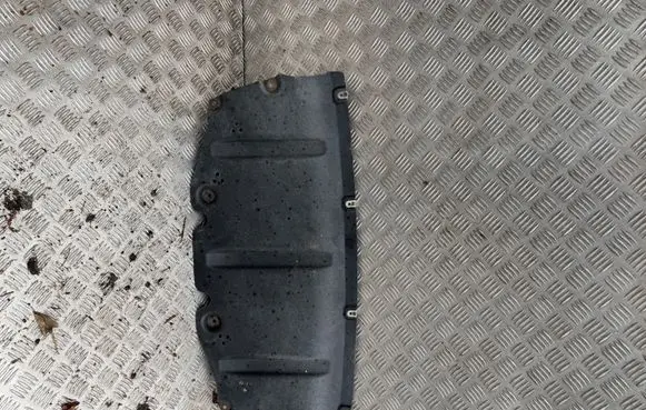 BMW 3 G20 G21 Engine splash shield/under tray 7428176