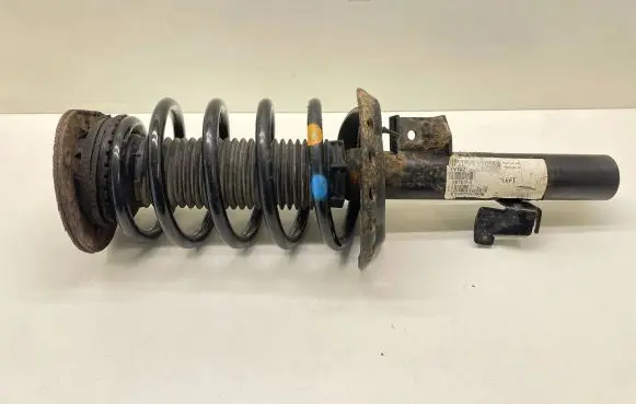 Volvo XC60 Front shock absorber with coil spring 31340476