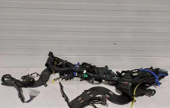 Chevrolet Corvette Wiring harness 84204267 816509533