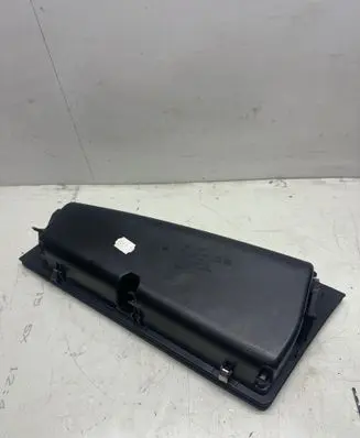 Glove box
