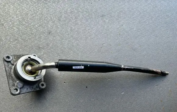 Nissan Terrano Gear shifter/selector 3327541G01