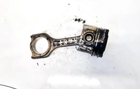 Citroen C4 I Piston with connecting rod