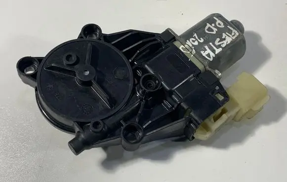 Ford Fiesta Front door window regulator motor 8A6114553B 0130822405