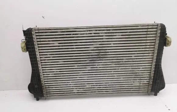 Volkswagen Tiguan Intercooler radiator