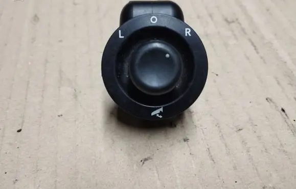 Dodge Caliber Wing mirror switch 04602789AA
