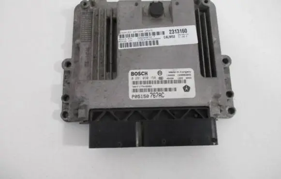 Jeep Grand Cherokee Engine control unit/module 0281030158 P05150767AC