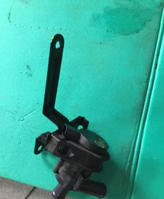 Volkswagen Golf VI Water pump