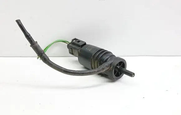 Audi A3 S3 8L Windscreen/windshield washer pump WP0574ST06 102016