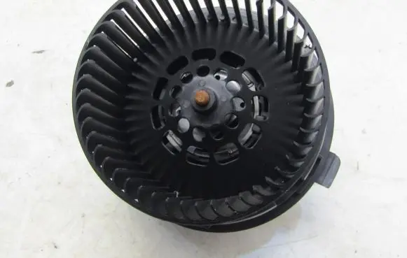 Peugeot 108 Heater fan/blower T918265