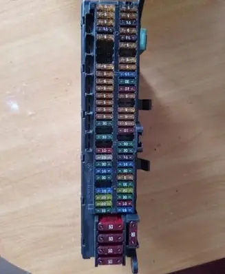 Land Rover Range Rover L322 Fuse module 8380407
