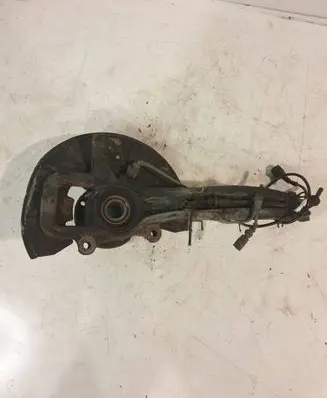 Volkswagen Touareg I Front wheel hub