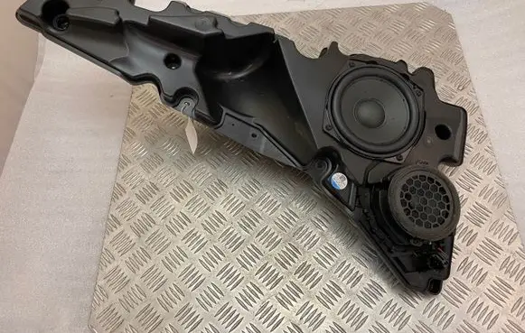 Audi Q8 Front door speaker 4M8035298