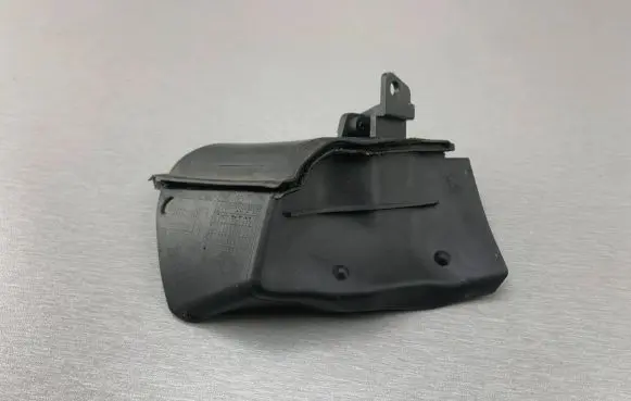 BMW 1 E81 E87 Rain gutter 6940855 64316940855