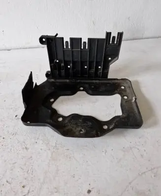 Opel Vectra B Battery tray 