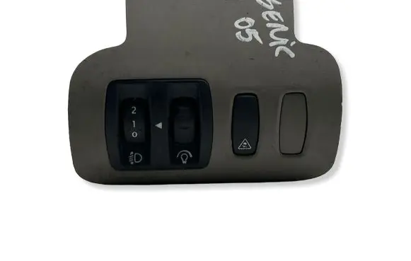 Renault Scenic II - Grand scenic II Headlight level height control switch 8200140984