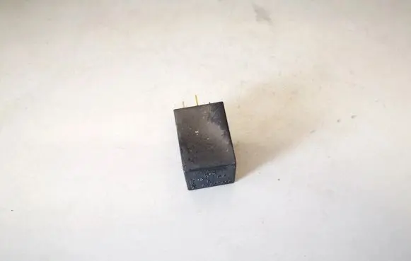 Opel Astra F Other relay 90069864