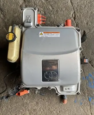 Toyota Prius (XW20) Voltage converter inverter G920047121