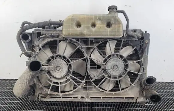 Toyota Avensis T250 Radiator set