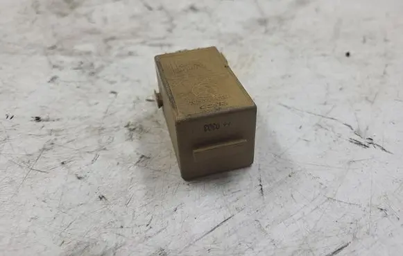 BMW 3 E46 Other relay 8384505