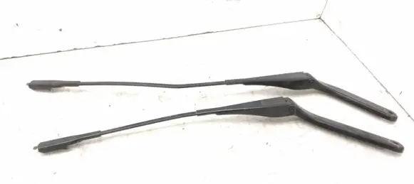 BMW X1 E84 Front wiper blade arm 2990029 2990028 61612990029
