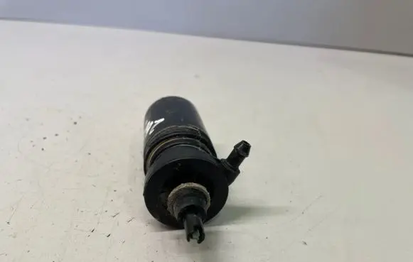 Volvo XC60 Windscreen/windshield washer pump 1020389 110117B 668702