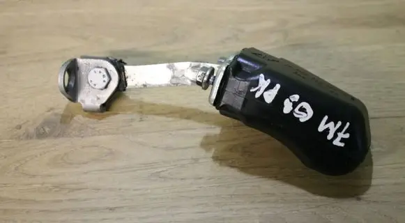 Volkswagen Sharan Front door check strap stopper 7M3837249D