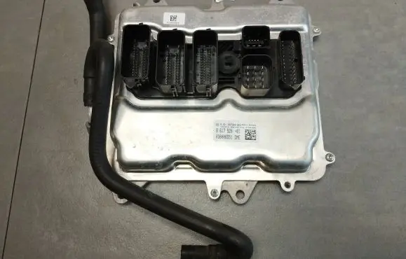 BMW X5 F15 Engine control unit/module 8617520