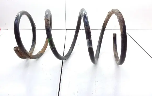 Subaru Impreza I Rear coil spring