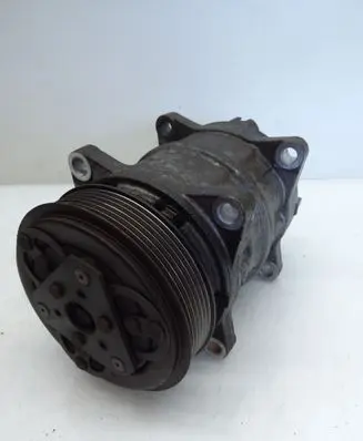 Renault Laguna I Air conditioning (A/C) compressor (pump) 8708581 9171397