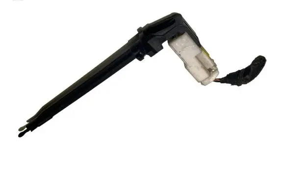 Hyundai i30 Fuel cap flap release cable 