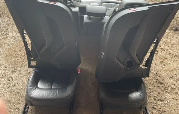Seat set