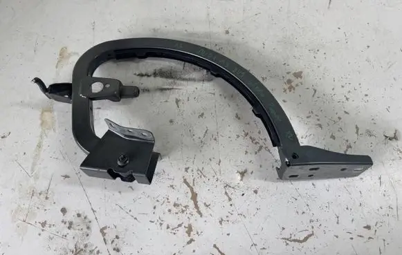 Audi A3 S3 8V Tailgate/trunk/boot hinge