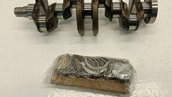 Volkswagen PASSAT B8 Crankshaft 