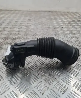 Audi A5 8T 8F Air intake hose/pipe