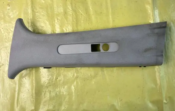 Mercedes-Benz B W245 (B) pillar trim (top) A1696903325 A1696920622