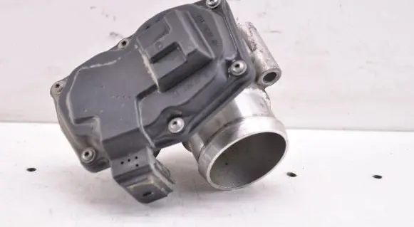Ford C-MAX II Throttle valve 50989002
