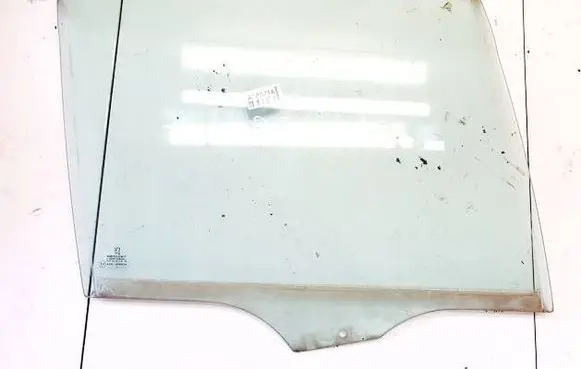 Peugeot 406 Rear door window glass dot39as2m34