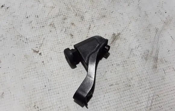 Volvo S60 Loading door check strap stopper 31479736