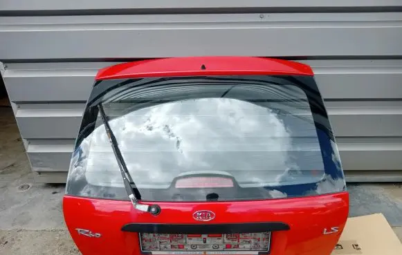 KIA Rio Tailgate/trunk/boot lid